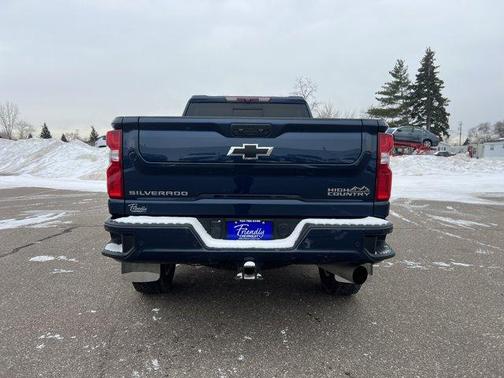 2022 Chevrolet Silverado 3500 High Country