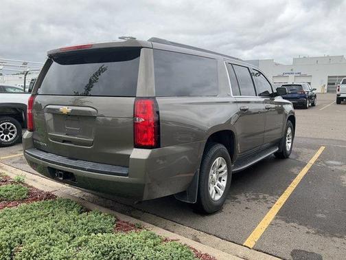 2016 Chevrolet Suburban LS
