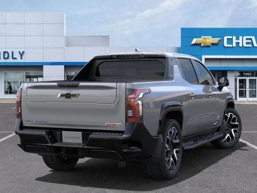 2025 Chevrolet Silverado EV RST