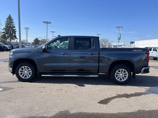 Shadow Gray Metallic 2021 Chevrolet Silverado 1500 LT