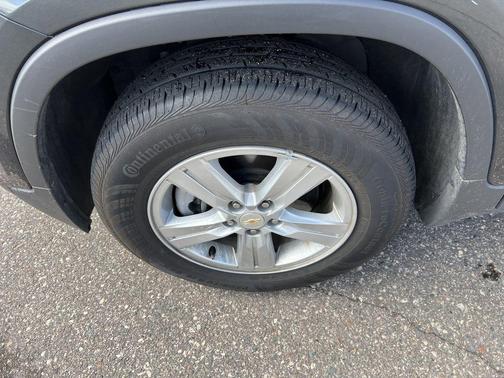 Nightfall Gray Metallic 2020 Chevrolet Trax LS