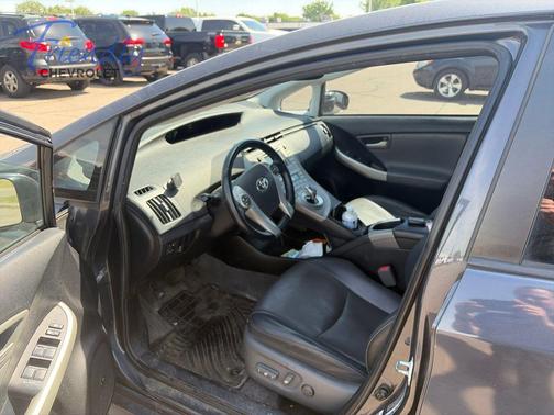Winter Gray Metallic 2014 Toyota Prius Four