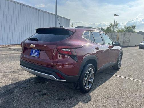 2025 Chevrolet Trax LT