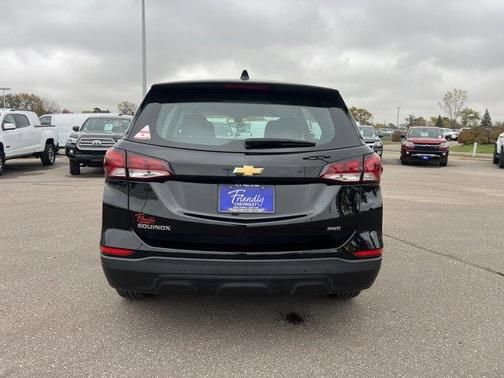2023 Chevrolet Equinox LS