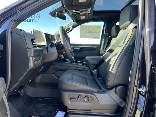 Dark Ash Metallic 2026 Chevrolet Suburban RST