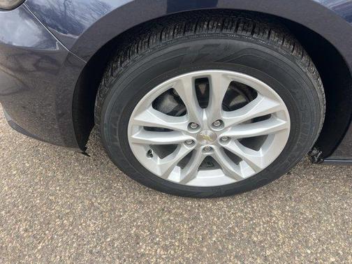 2017 Chevrolet Malibu 1LT