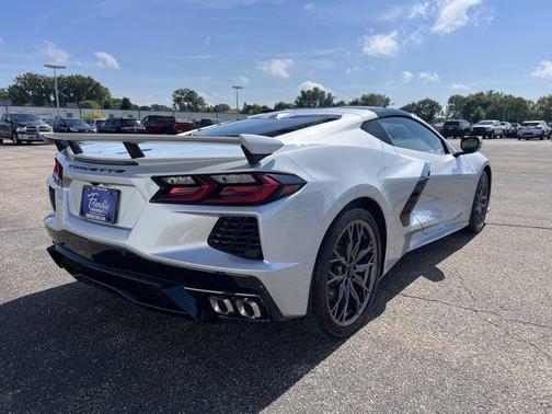 2026 Chevrolet Corvette Stingray w/2LT