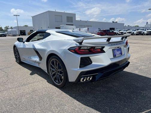 2026 Chevrolet Corvette Stingray w/2LT