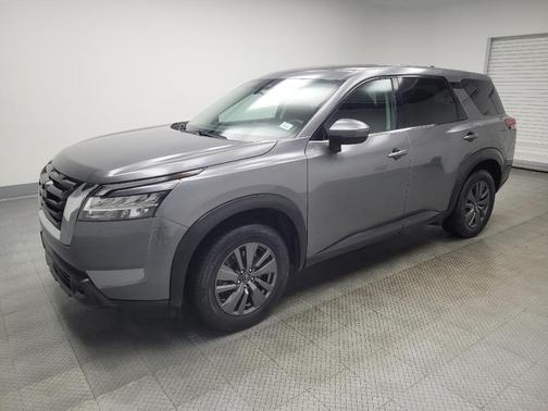 2022 Nissan Pathfinder S 4WD