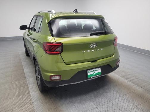 2022 Hyundai VENUE SEL