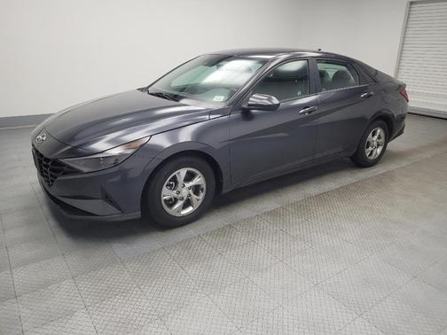 2021 Hyundai ELANTRA SE