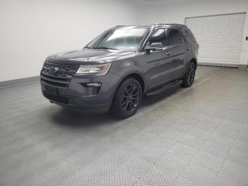 Magnetic Metallic 2019 Ford Explorer XLT