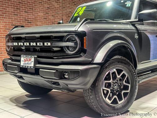 2024 Ford Bronco Outer Banks