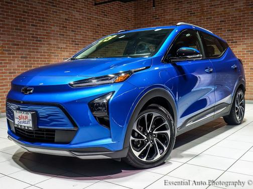 Bright Blue Metallic 2023 Chevrolet Bolt EUV FWD Premier