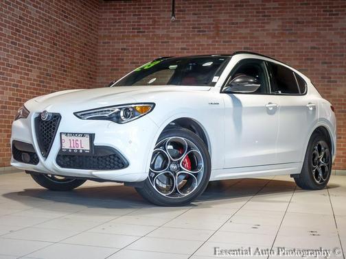2023 Alfa Romeo Stelvio Veloce AWD