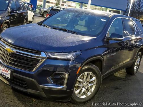2023 Chevrolet Traverse LS