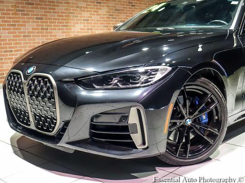 Black Sapphire Metallic 2024 BMW M440 i xDrive