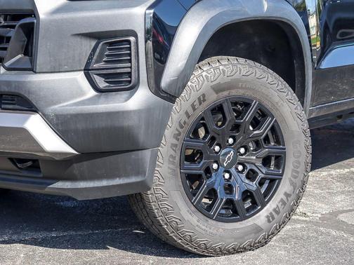 Black 2024 Chevrolet Colorado Trail Boss