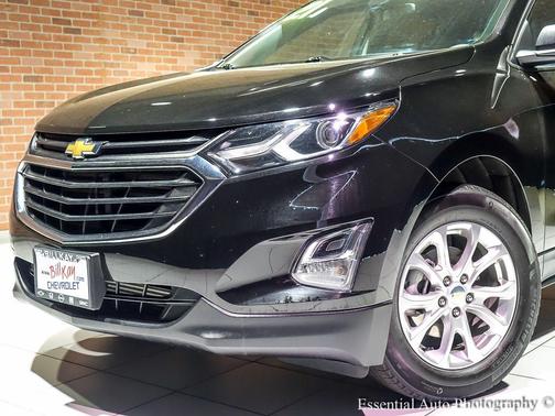 Mosaic Black Metallic 2021 Chevrolet Equinox LS