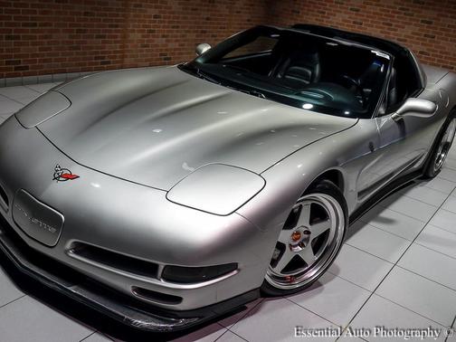 2004 Chevrolet Corvette Base