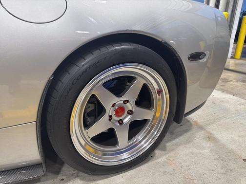 2004 Chevrolet Corvette Base
