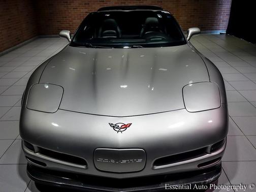 2004 Chevrolet Corvette Base