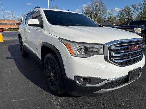 Summit White 2019 GMC Acadia SLT-1