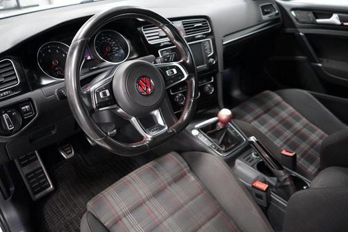 2017 Volkswagen Golf GTI 2.0T S 4-Door