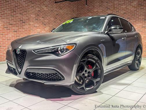 2023 Alfa Romeo Stelvio Veloce AWD