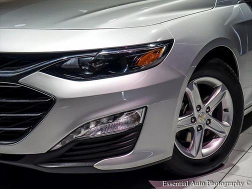 2022 Chevrolet Malibu FWD LT