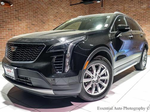 2023 Cadillac XT4 Premium Luxury