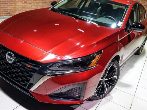 2025 Nissan Altima SR FWD
