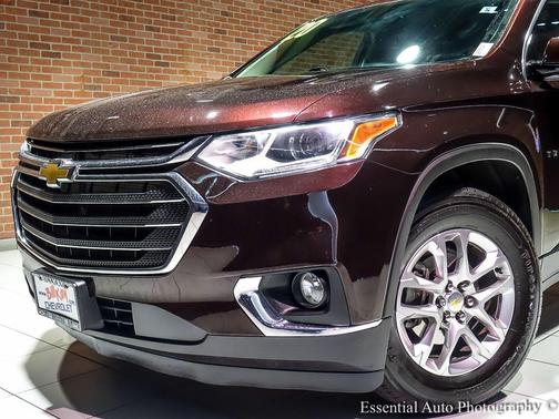 Black Cherry Metallic 2020 Chevrolet Traverse LT Cloth