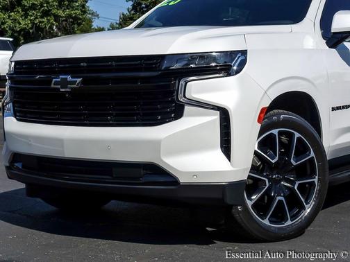 2023 Chevrolet Suburban RST
