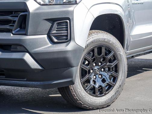 2025 Chevrolet Colorado WT