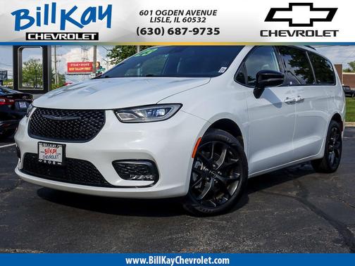 Bright White Clearcoat 2023 Chrysler Pacifica Limited