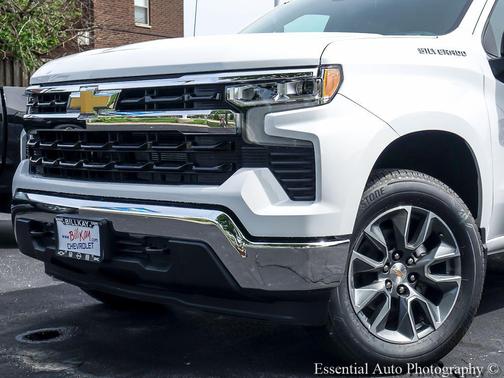 Summit White 2026 Chevrolet Silverado 1500 LT