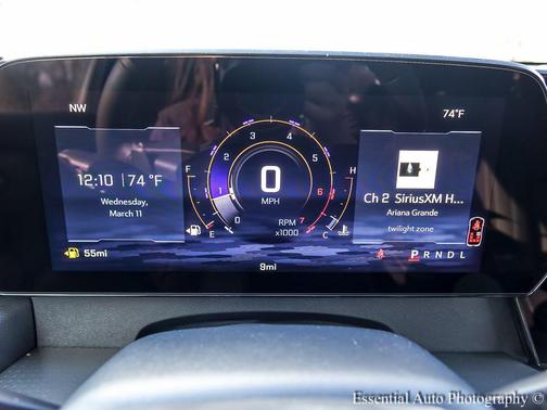 Summit White 2026 Chevrolet Traverse LT