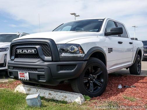2024 RAM 1500 Classic Warlock Crew Cab 4x4 5'7' Box
