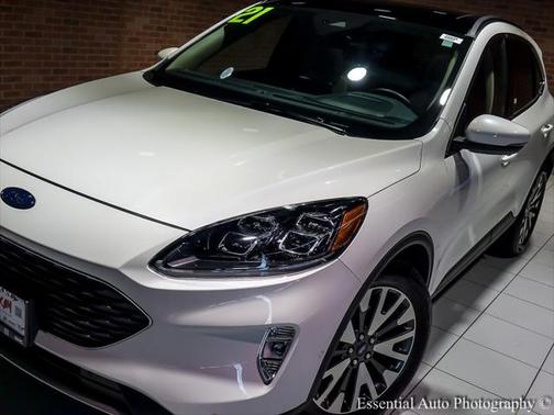 2020 Ford Escape Titanium