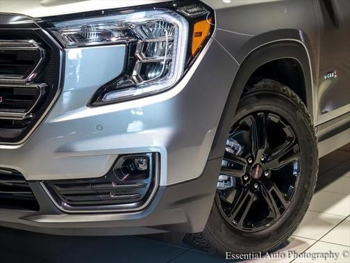 2024 GMC Terrain AWD AT4