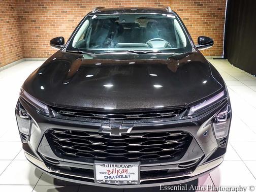 Mosaic Black Metallic 2026 Chevrolet Trax FWD ACTIV