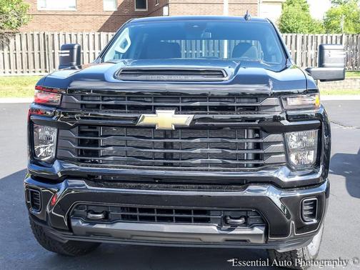 2026 Chevrolet Silverado 2500 Custom