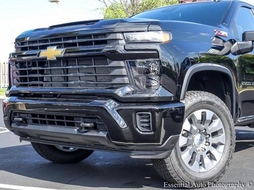 2026 Chevrolet Silverado 2500 Custom