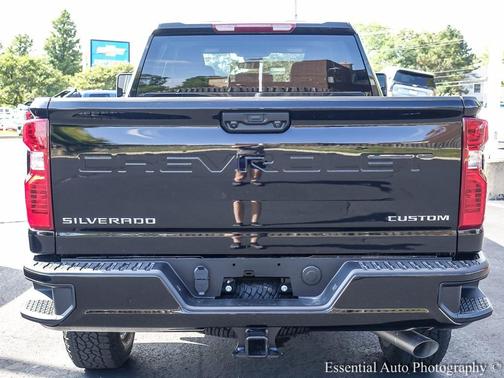 2026 Chevrolet Silverado 2500 Custom