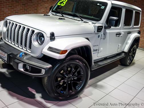 Bright White Clearcoat 2023 Jeep Wrangler 4xe Sahara