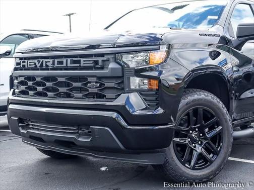 2025 Chevrolet Silverado 1500 Custom