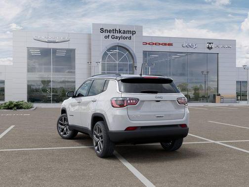 Bright White Clearcoat 2026 Jeep Compass Limited