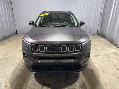 Granite Crystal Metallic Clearcoat 2022 Jeep Compass Latitude Lux