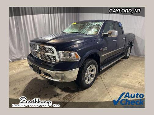 True Blue Pearlcoat 2017 RAM 1500 Laramie